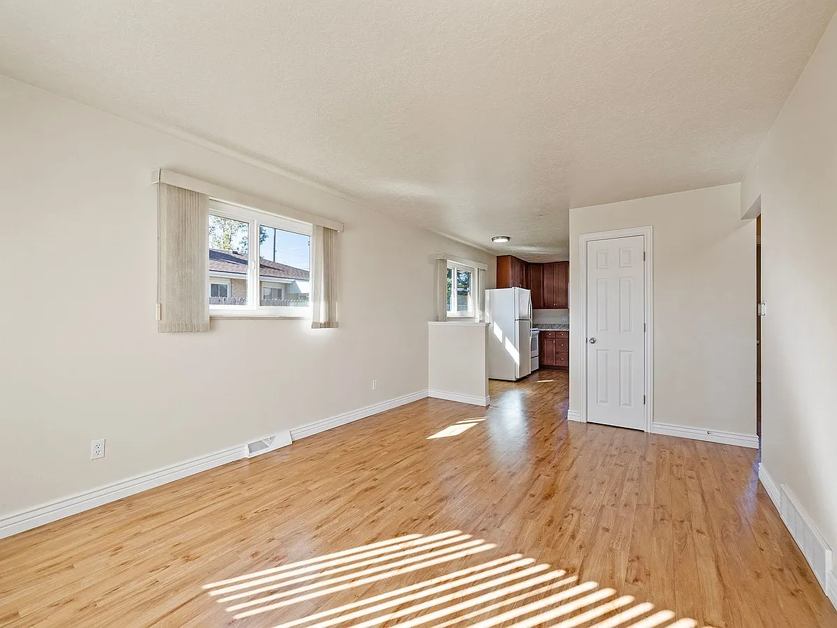 Building Photo - 821 35th Avenue Ct