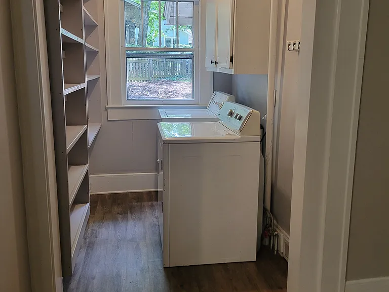 76 Lanvale Ave — Photo 6