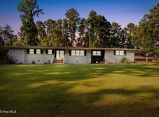 602 Canterbury Rd, Sanford, NC 27330