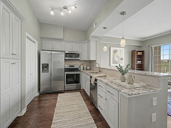 2nd image of 3225 Turtle Creek Blvd APT 632