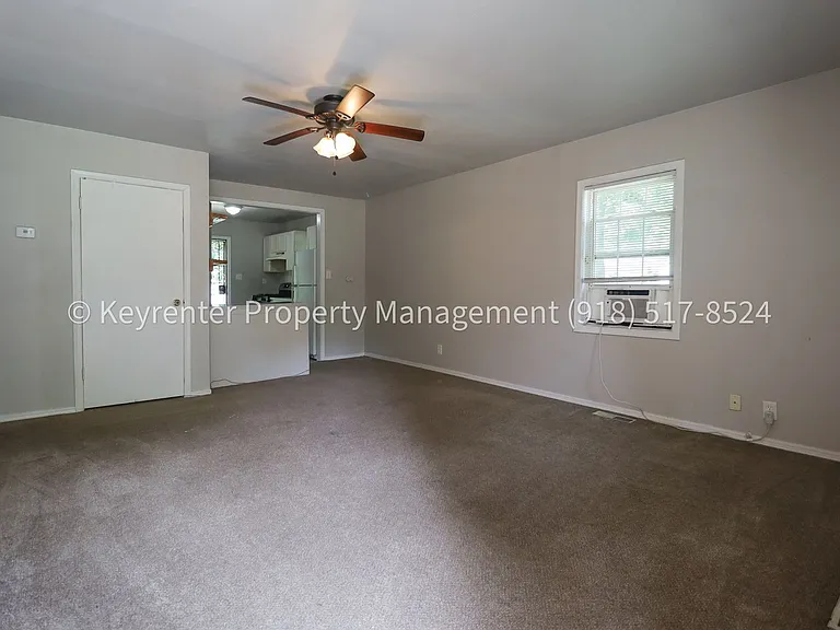 2144 N Garrison Pl — Photo 3