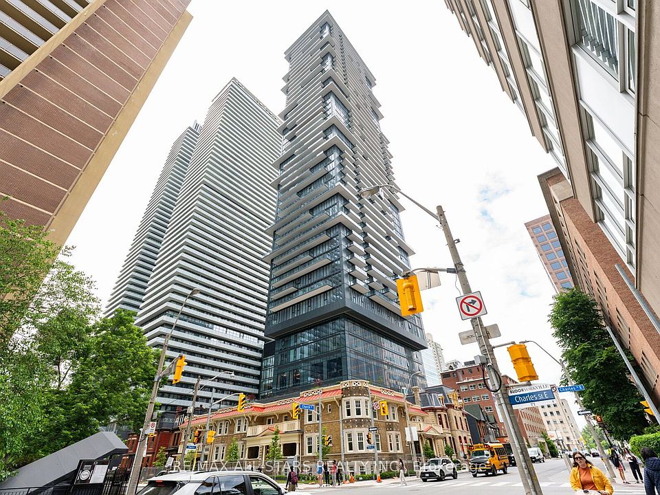 1st image of 634 Church St #4006