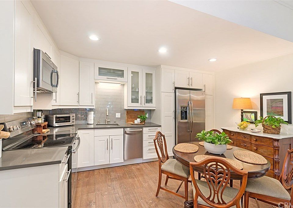 2nd image of 2074 Ronda Granada #A