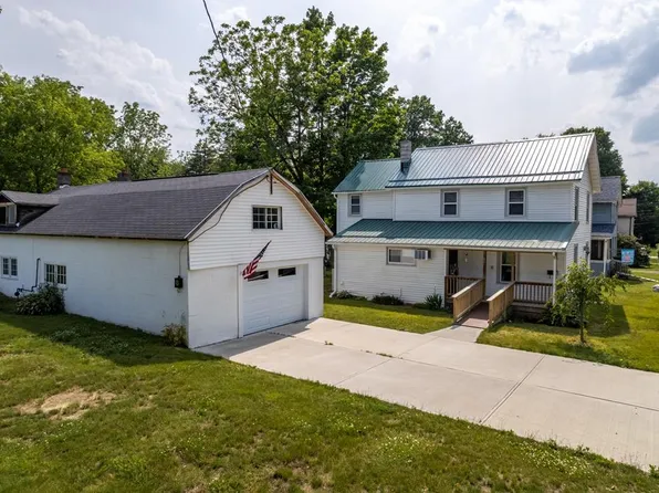 80 Pitney St, Sayre, PA 18840