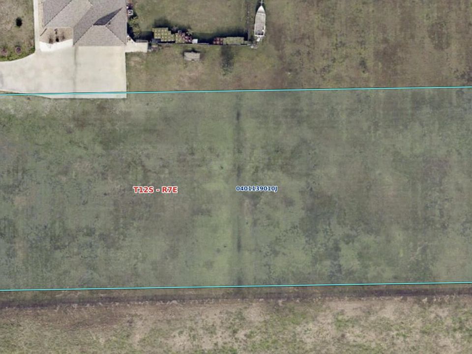 2nd image of 819 Crochet Rd