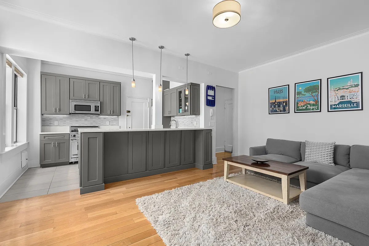 304 West 89th St Unit 1A  