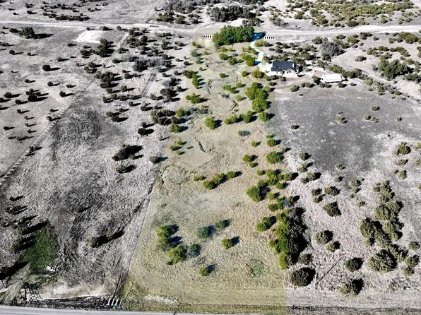 145 Gilmore Ct, Lipan, TX 76462