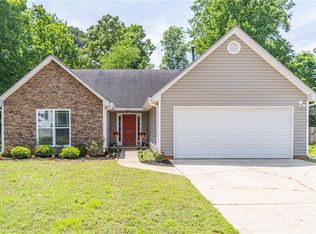 7015 Walnut Mill Lndg, Cumming, GA 30040