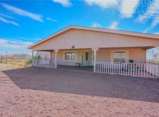 20595 N Golden Arrow Ave, White Hills, AZ 86445