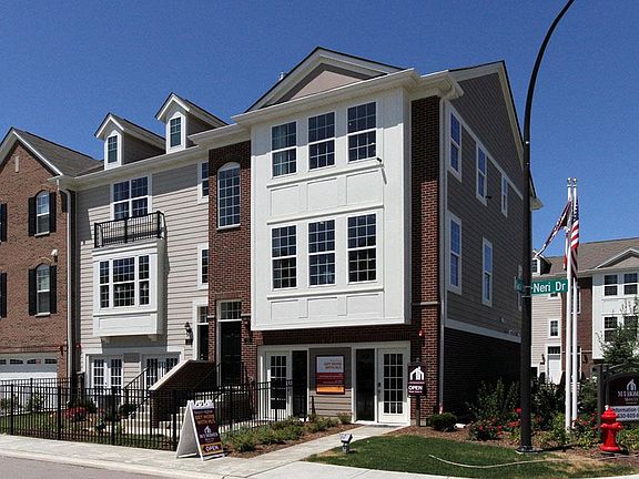 Located on 2306 in Pleasant Square in Schaumburg, IL