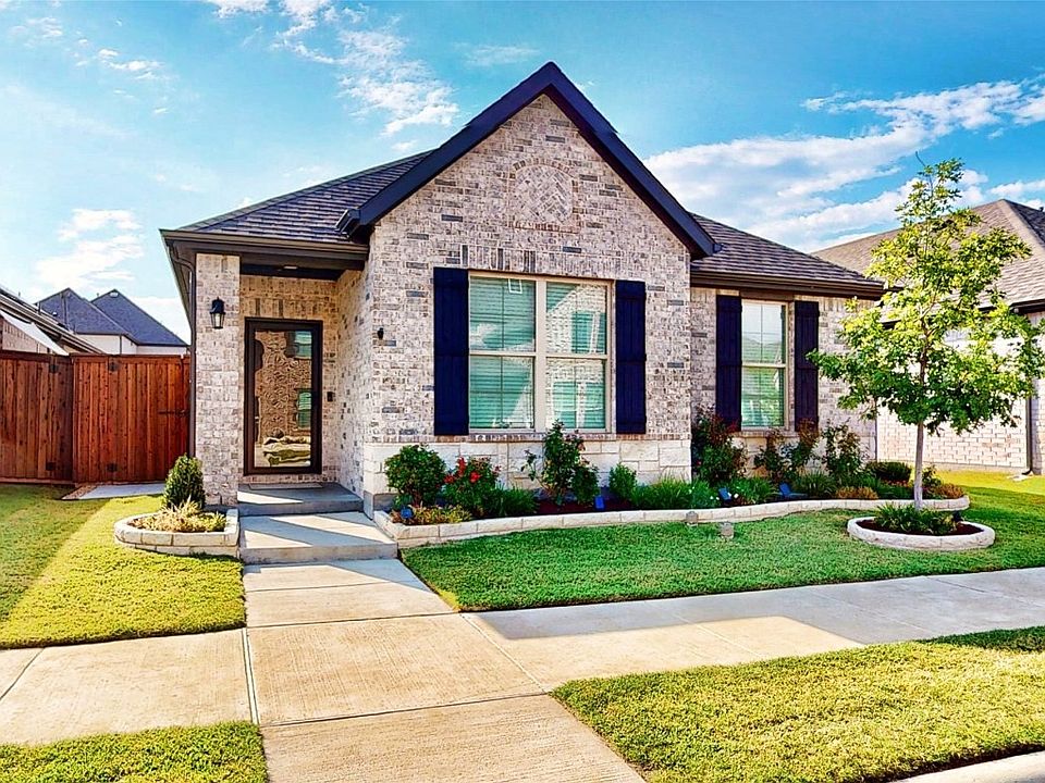 1st image of 2053 Almassera Dr