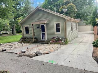 2915 Virginia Ct, Keego Harbor, MI 48320