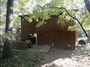 7704 Ravenswood Dr, Portage, MI 49024