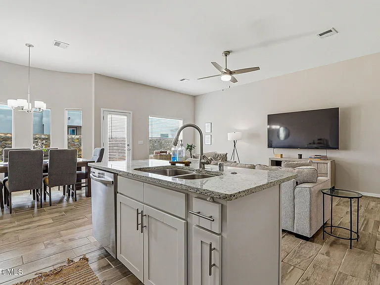 13841 Paseo Central Ave — Photo 25