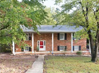 1712 Tryon Dr, Fayetteville, NC 28303