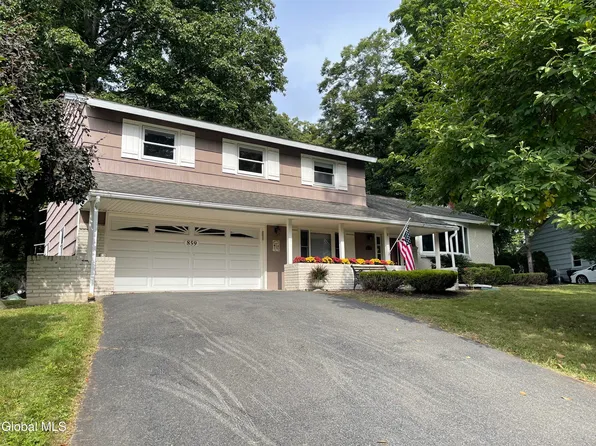859 Maxwell Drive, Niskayuna, NY 12309