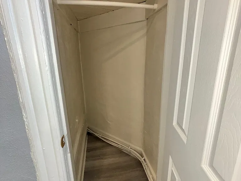 37 Parker Ave #6 — Photo 8