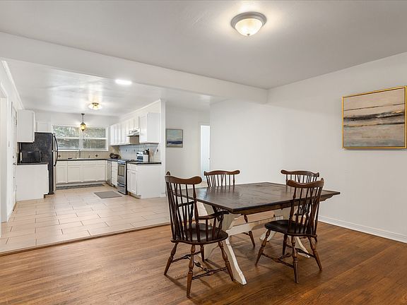 5th image of 3554 Winston Rd