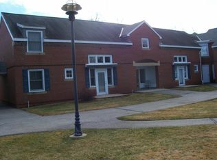 8 Coates Ln, Haverhill, MA 01835