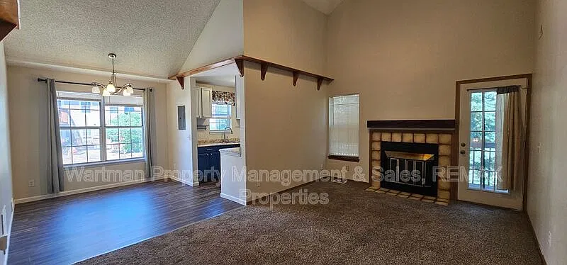 2 bed, 2.0 bath, 1283 sqft, $1,600 — Photo 4