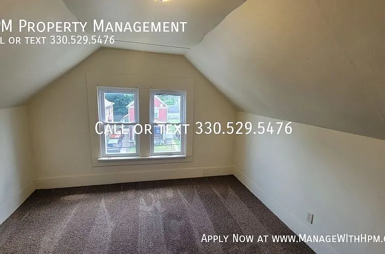 1133 5th Ave — Photo 2