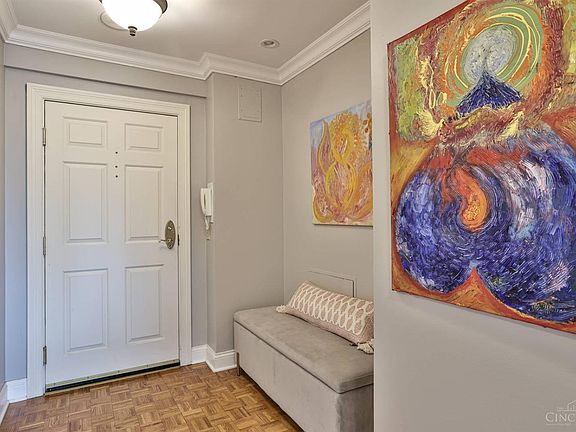 5th image of 2200 Victory Pkwy APT 1108