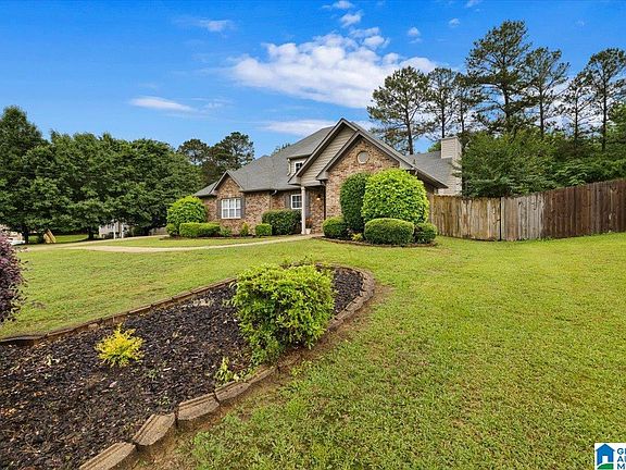 3rd image of 89 Parkwood Ln