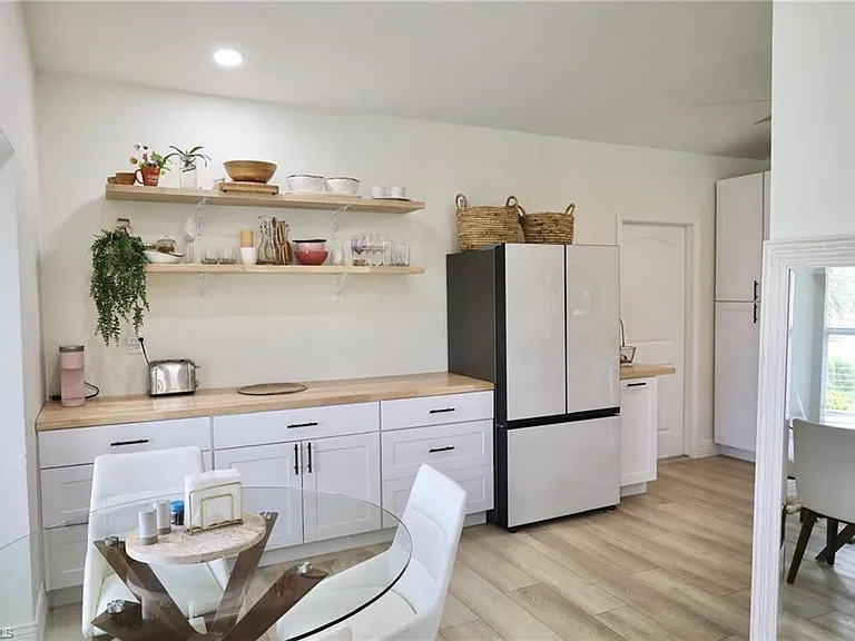 6123 Montego Bay Loop — Photo 8
