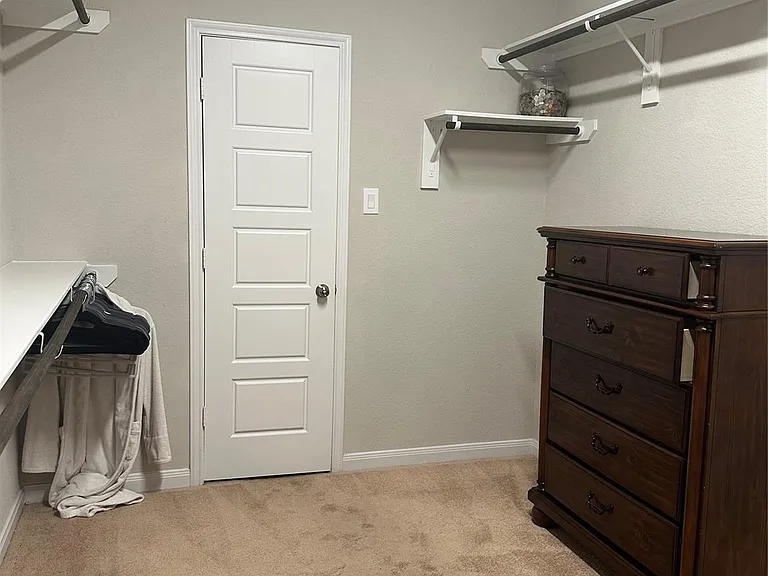 1617 Darwin Cedar Dr — Photo 32