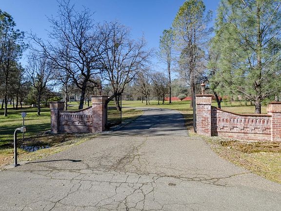 11846 Comstock Ln-96