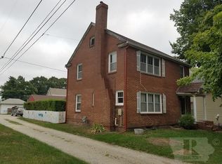 207 C Ave W, Oskaloosa, IA 52577