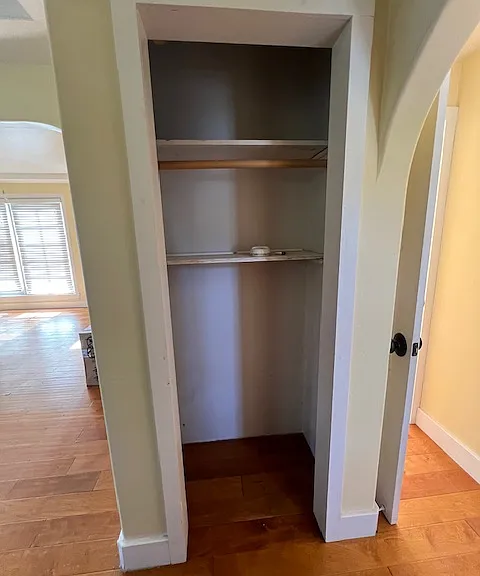 519 N Clementine St — Photo 13