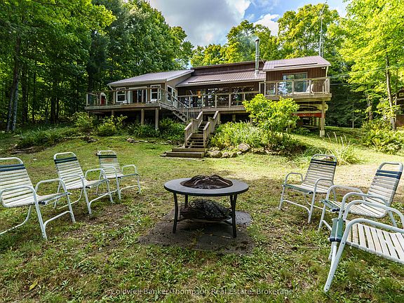 3rd image of 115 Sandwood Dr