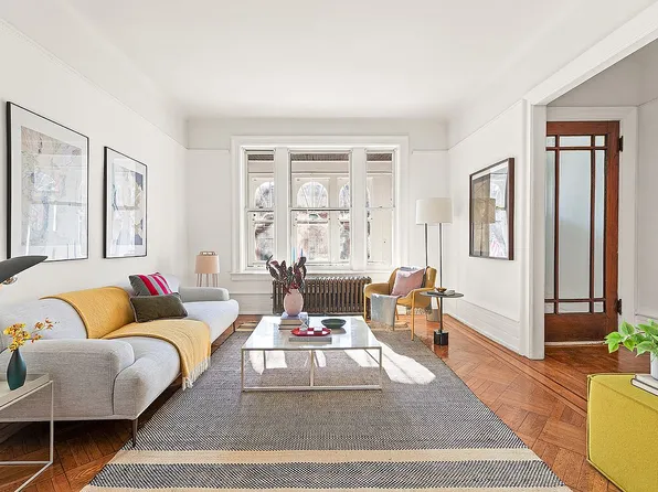 209 Windsor Pl, Brooklyn, NY 11215