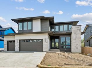 945 Saint Andrews Ln, Louisville, CO 80027