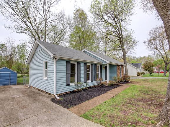 3rd image of 106 Lilac Ct
