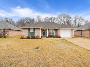 986 Bullrun Dr, Byram, MS 39272