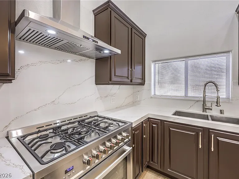 5152 Forest Oaks Dr — Photo 12
