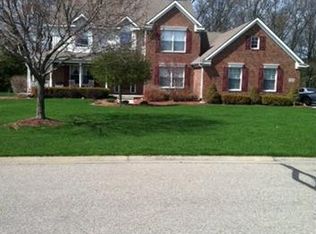 7598 Setters Pointe Dr, Brighton, MI 48116