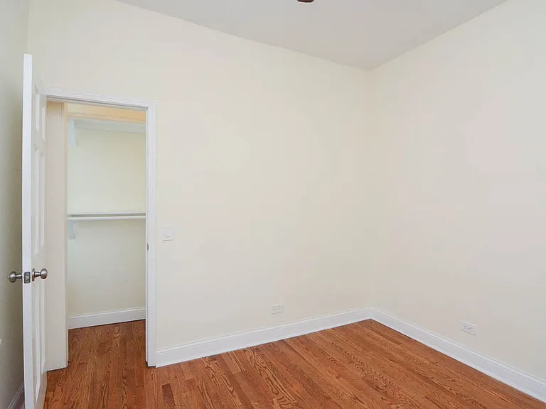 2347 W 24th Pl #R4 — Photo 18