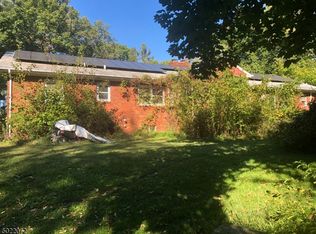 893 Ydv Allentown Rd, Hamilton, NJ 08620