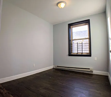 Rented by ABCO Commercial Properties, LLC | media 24