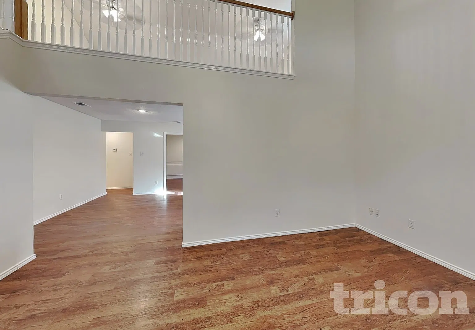 10216 Scurry Ct Fort Worth TX — Photo 2