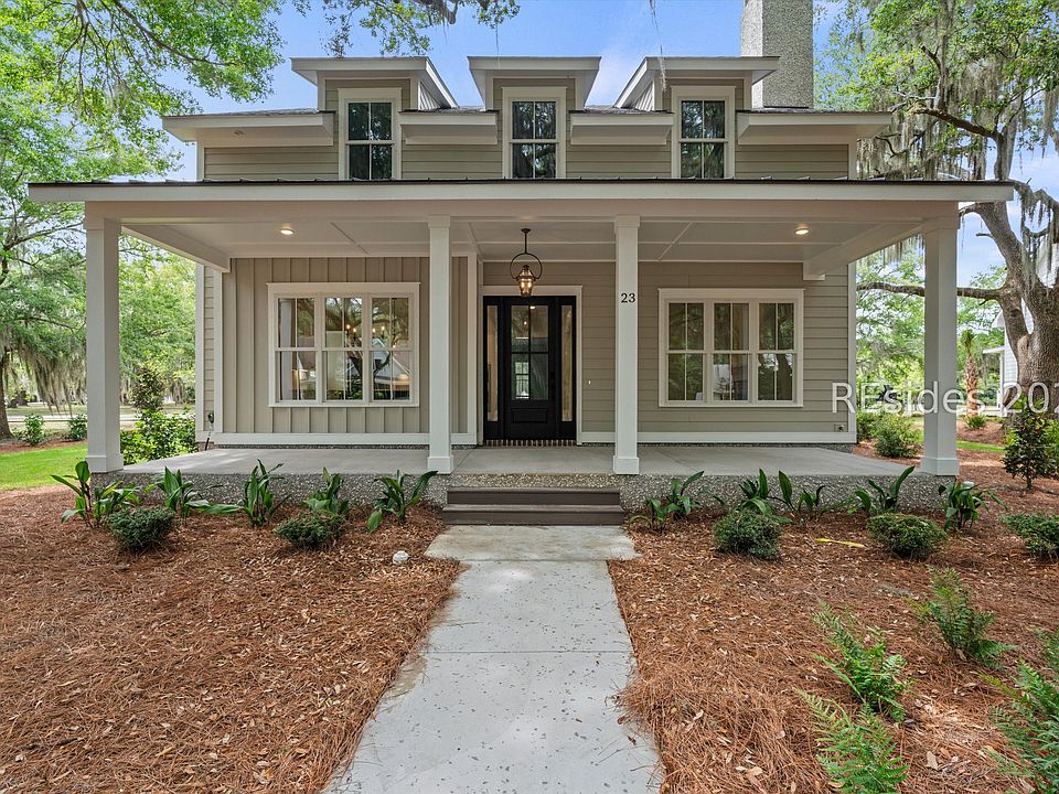 1st image of 23 Millers Pond Dr