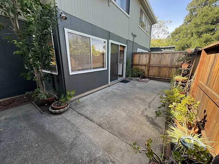1080 Los Gamos Rd #A — Photo 14