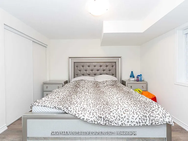 250 Lagerfeld Dr #8 — Photo 11