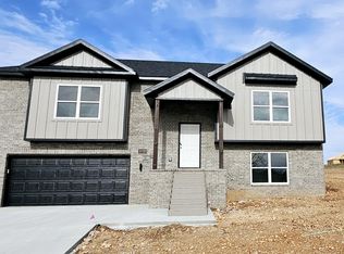 2621 W Fisherman, Ozark, MO 65721