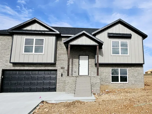 2621 W Fisherman, Ozark, MO 65721