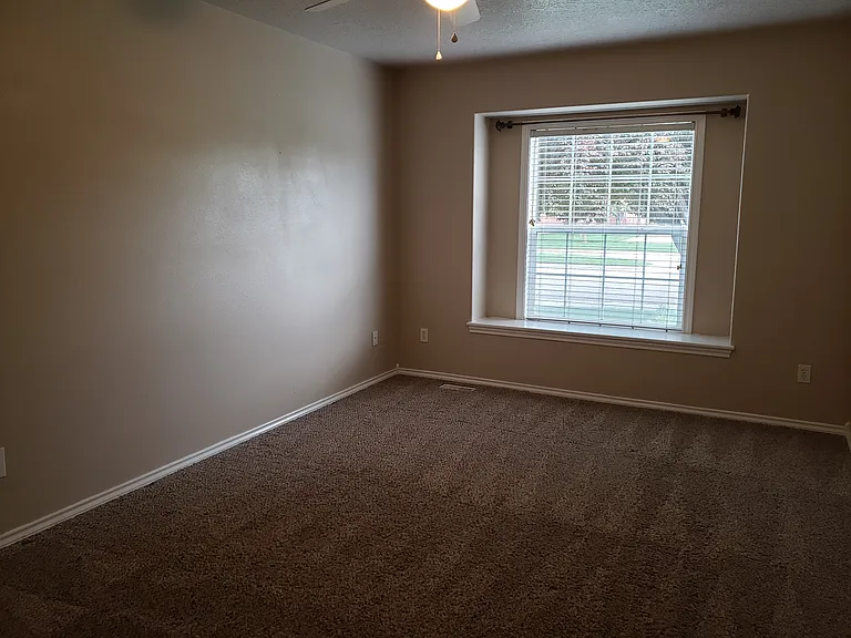 4228 E Stonebridge Dr — Photo 7