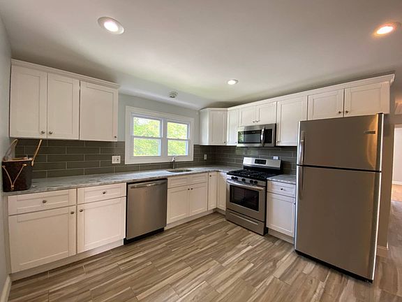 2nd image of 612 Lamoka Ave Floor 2